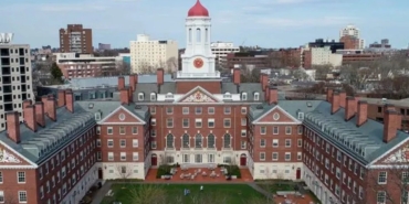Harvard Trump Yonetimine Karsi Dava Acti